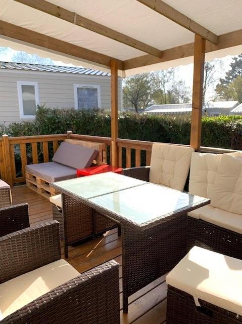 KERLANN 4 ETOILES MOBIL HOME 3 CHS 2 SDB Pont Aven Finistère Exterior foto
