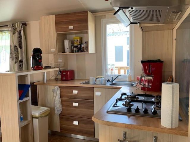 KERLANN 4 ETOILES MOBIL HOME 3 CHS 2 SDB Pont Aven Finistère Exterior foto